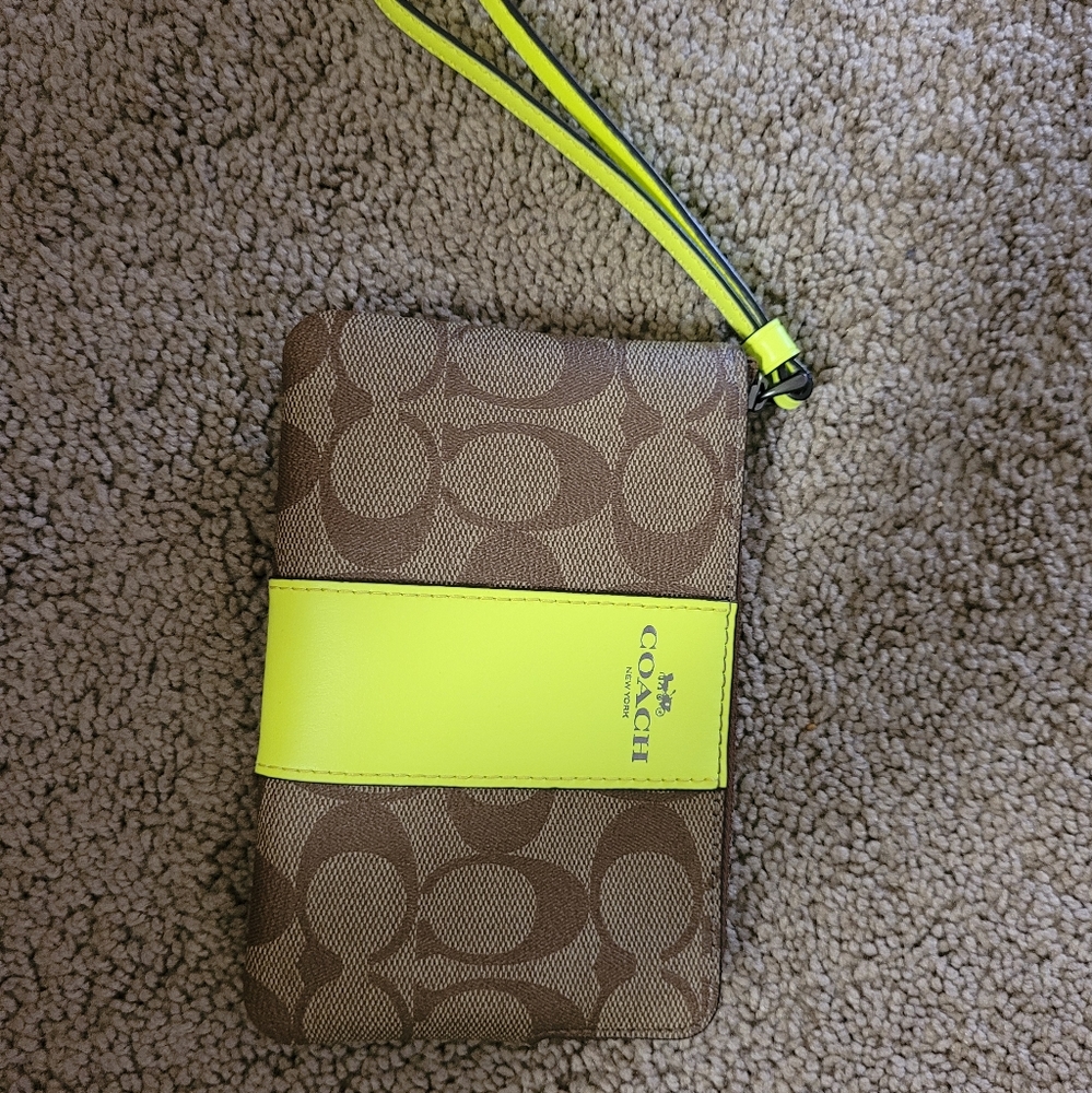 Coach wristlet pouch wallet